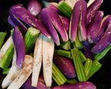 A picture of step 3 of Brinjal Drumstick Stir fry.