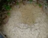 A picture of step 5 of Matar Rice.