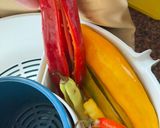 Hình bước làm 2 của món Ớt trái cây nhồi chả thác lác