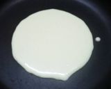 Hình bước làm 3 của món Pancake cuộn Nutella