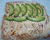 Foto del passaggio 4 della ricetta Uramaki di Salmone con Formaggio di Capra, Nduja e Avocado