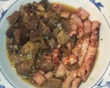 Foto del paso 4 de la receta: Chuleta de Sajonia con Setas y Champiñones en su jugo con Queso