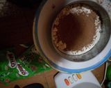 A picture of step 1 of Milo cake.