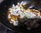 पनीर मशरूम ग्रेवी (paneer mushroom gravy recipe in Hindi) रेसिपी चरण 1 फोटो