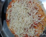 पिज्जा (Pizza recipe in marathi) रेसिपी स्टेप 2 फोटो
