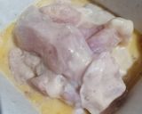 Foto langkah ke 2 dari resep Ayam goreng tepung krispi.