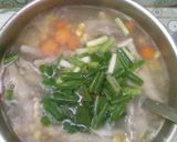 Foto langkah ke 7 dari resep Sop ceker macaroni.