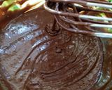 A picture of step 3 of Brownie pizza.