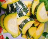 Hình bước làm 1 của món Bí non nấu tôm khô