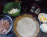 Foto del paso 1 de la receta: Tarta abierta de harina de espelta rellena de jamón y queso