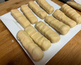 Foto del paso 5 de la receta: Tequeños caseros - palitos de queso 🧀