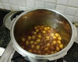 A picture of step 7 of Traditional Milk Balls.
