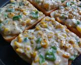 A picture of step 2 of Corn cheese toast.