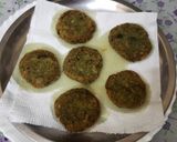 A picture of step 11 of Holi special crispy hara bhara kabab.