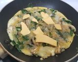 A picture of step 5 of Cheesy spinach omelette.