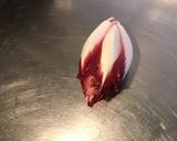 Une image de l'étape 4 de Salade de concombre et tomates à l endive rouge et persil.