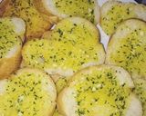 Foto langkah ke 6 dari resep Garlic Bread ala ala.