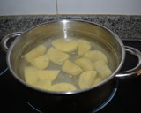 Foto del paso 1 de la receta: Tortas de acelga y patata