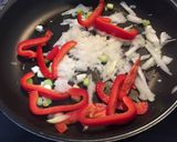 Foto del paso 1 de la receta Arroz al horno con setas y chorizo improvisado