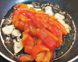 Foto del paso 4 de la receta: Pimientos rojos caramelizados con Huevos fritos