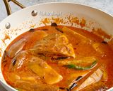 Gambar langkah 9 resipi Gulai Kari Bawal Emas.