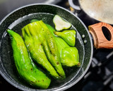 Foto del paso 1 de la receta: CAIGUA EMBUTIDA Con Relleno Árabe🌿🌿 y BERENJENA🍆🍆...!