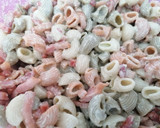 Foto del paso 4 de la receta: Ensalada de pasta con pesto ligero