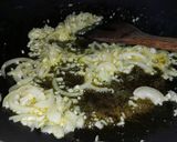 Foto langkah ke 1 dari resep Chicken, Corn, and Cheese Cream Soup.