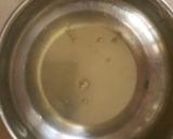 A picture of step 1 of Half fry star egg.