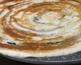 A picture of step 3 of #RSC#Plain dosa with chutney,capsicum sambar,and gun powder..
