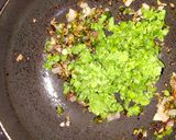 A picture of step 5 of Green peas stuffed potato patties.