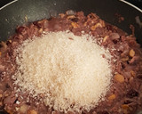 Foto del paso 4 de la receta: Relleno para pavo o pollo navideño con frutas y frutos secos al oporto