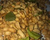 Foto langkah ke 7 dari resep Kacang Bawang Gurih dan Renyah.