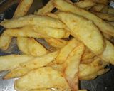 A picture of step 2 of Crispy French fries.