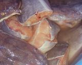 A picture of step 1 of Cat fish pepper soup.