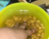 A picture of step 1 of Chana Masala Punjabi Style.