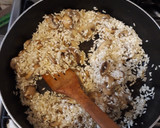 Foto del paso 1 de la receta: Risotto de champiñones con pescado frito