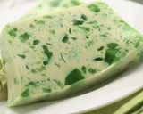 Foto del paso 3 de la receta: Gelatina Mosaico (Fresas-limón-uva-piña-blanca)