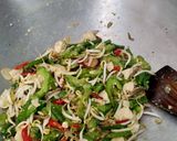 Foto langkah ke 4 dari resep Tumis Pare Berteman.