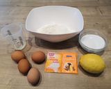 Une image de l'étape 1 de Madeleines Espagnoles au citron #Magdalenas al limon.