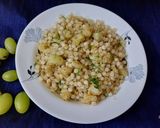 A picture of step 3 of Sabudana khichdi.