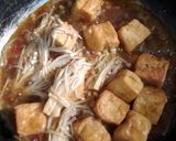 Foto langkah ke 3 dari resep Tahu mix jamur Enoki.
