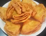 तिकोनी मठरी(Tikoni Mathri recipe in Hindi) रेसिपी चरण 5 फोटो