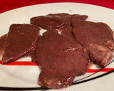 Foto del paso 3 de la receta: Lomo con salsa de vino tinto y fresas