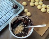 عکس مرحله 2 از دستور سس شکلاتی دانته پرتقالی