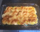 Foto del paso 3 de la receta: Arrolladitos de pescadilla sobre hojaldre de papas