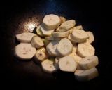 કાચા કેળા નું શાક (Raw Banana sabji recipe in Gujarati) રેસીપી સ્ટેપ2ફોટો