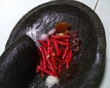 Foto langkah ke 1 dari resep Sambel brambang asem (sambal bawang merah asam).
