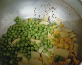 A picture of step 4 of Cauliflower rice.