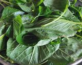 A picture of step 1 of Green Spinach stir fry.